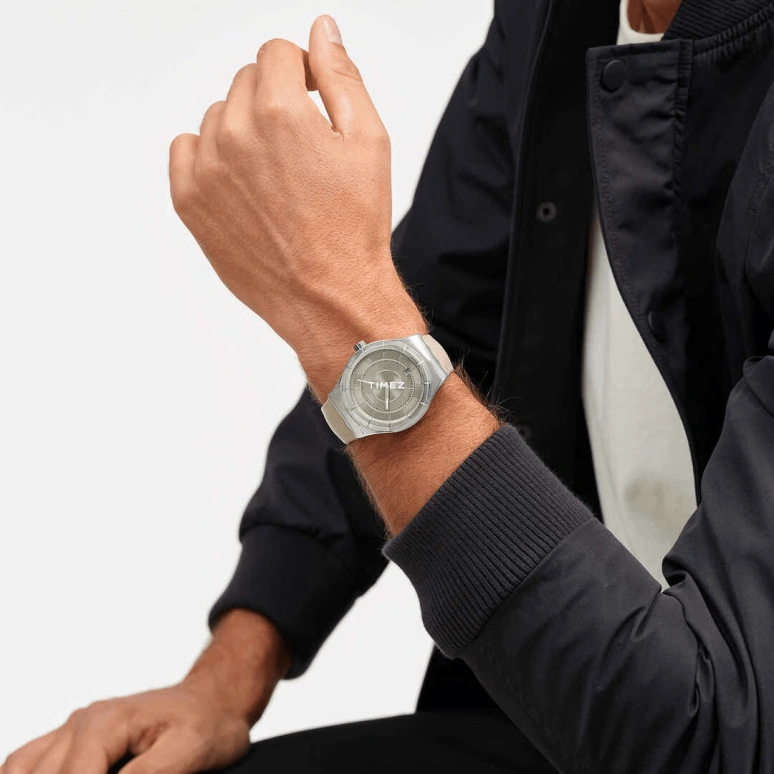 Swatch,IRONY 42mm,42mm,Stainless Steel,Cream,Automatic,90hours,In-house Caliber,YIS434
