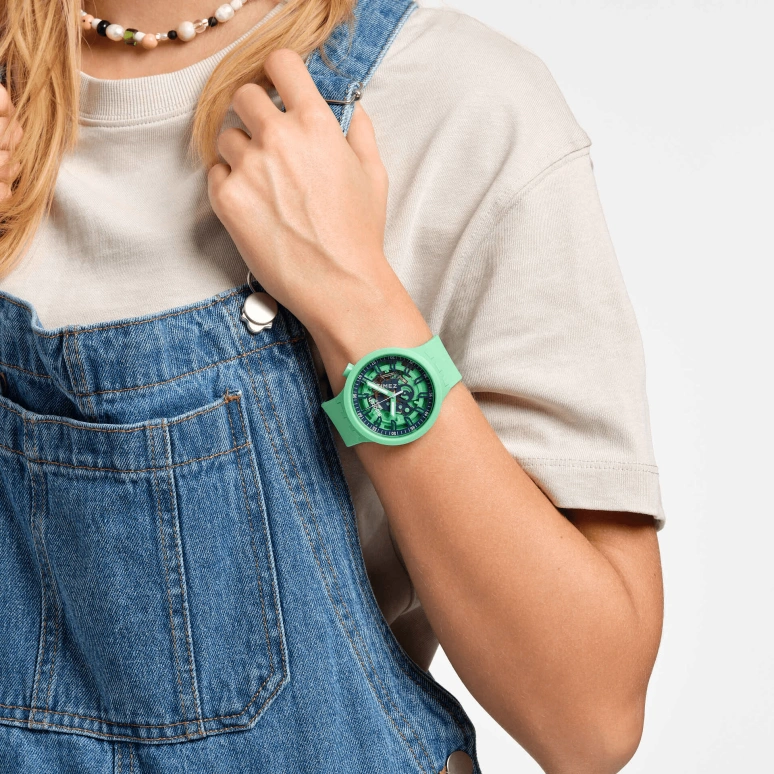 Swatch,Other 47mm,47mm,Plastic,Green,Skeleton,Quartz,Sapphire,Crystal Glass,Round,SB01G101