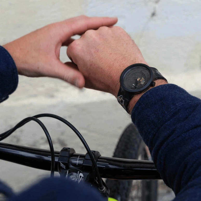 Swatch,Other 47mm,47mm,Bioceramic,Black,Quartz,Sapphire,Crystal Glass,Round,SB03B100E