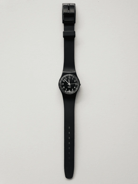 Swatch,Other 25mm,25mm,Plastic,Black,Quartz,Sapphire,Crystal Glass,Round,LB139