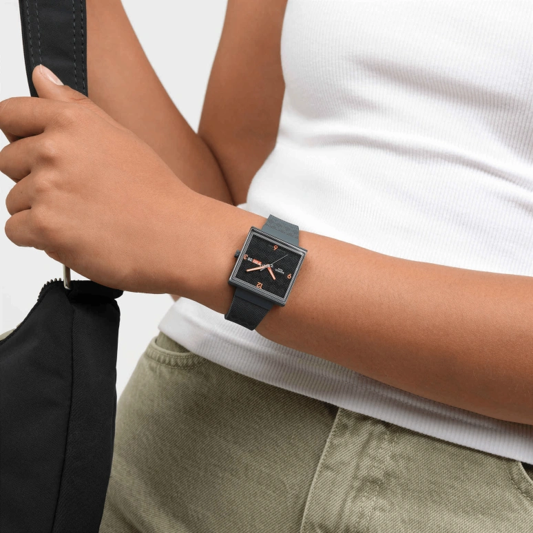 Swatch,Originals 41.80mm,41.80mm,Bioceramic,Black,Quartz,Date,Day,SO34M701