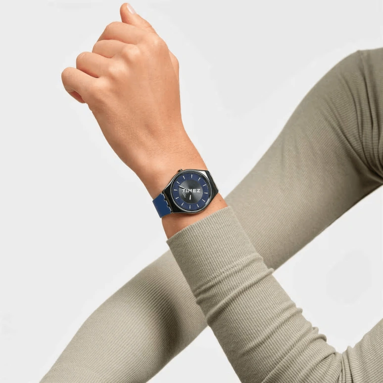 Swatch,SKIN 38mm,38mm,Stainless Steel,Black,Blue,Quartz,Round,Black,SYXB108