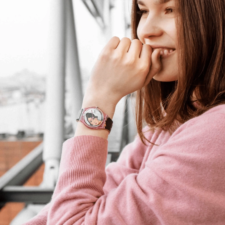 Swatch,Originals 34mm,34mm,Plastic,Multi-Color,Quartz,Sapphire,Crystal Glass,Round,GZ356