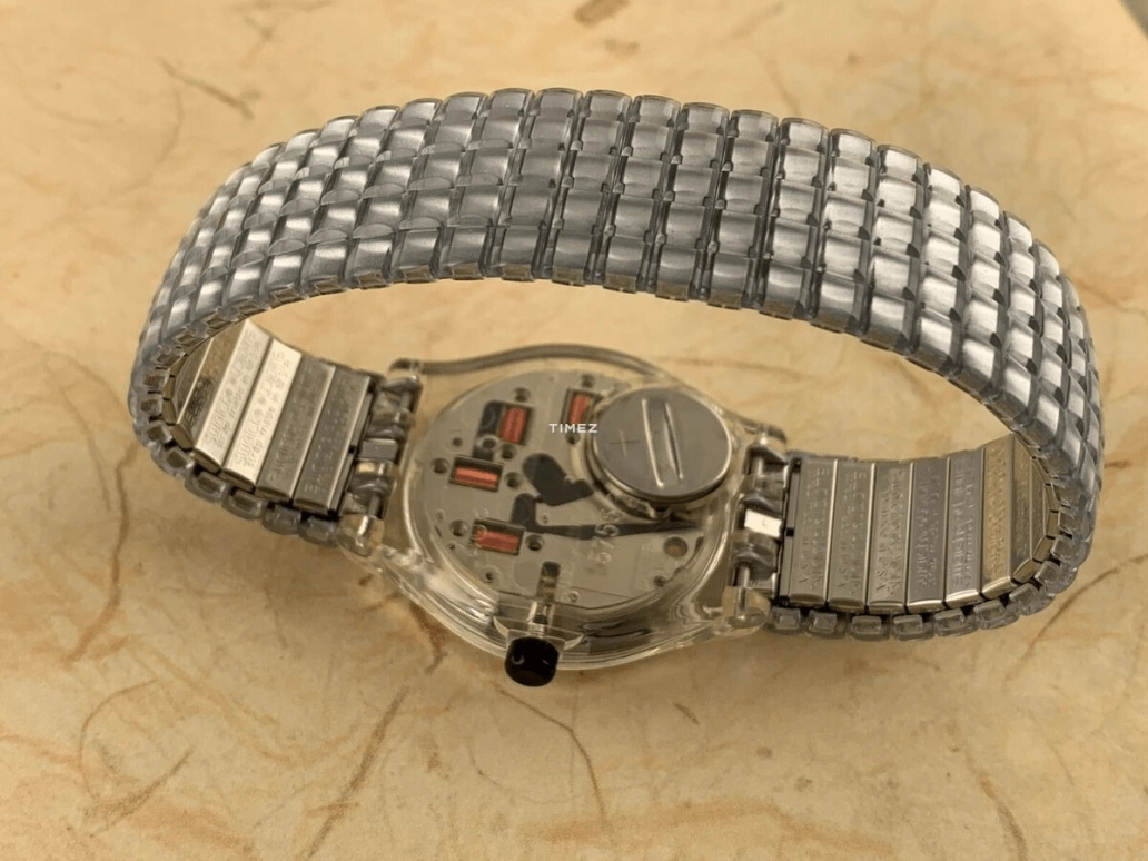 Swatch,Other 33mm,33mm,Plastic,White,Black,Quartz,Crystal Glass,Tonneau,SSK108