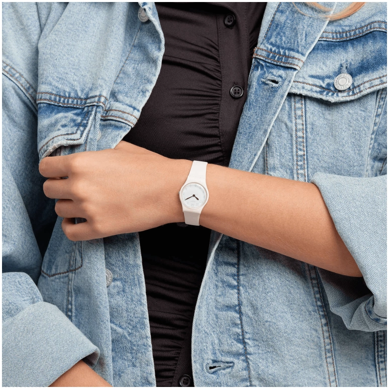 Swatch,Originals 25mm,25mm,Plastic,White,Quartz,Round,Pink,LP150