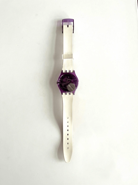 Swatch,Other 34mm,34mm,Plastic,Multi-Color,Quartz,Sapphire,Crystal Glass,Tonneau,GV108