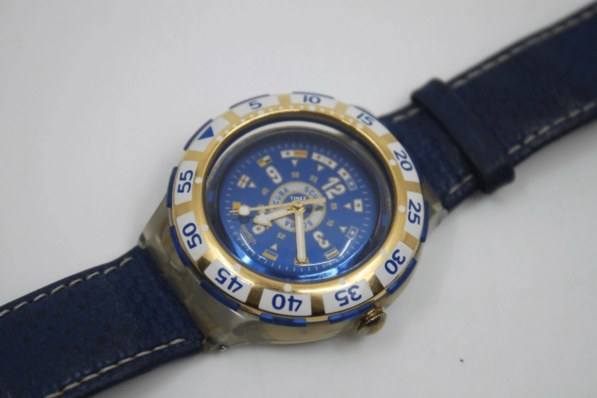 Swatch,Other 38mm,38mm,Plastic,Blue,Quartz,Sapphire,Crystal Glass,Round,SDK124