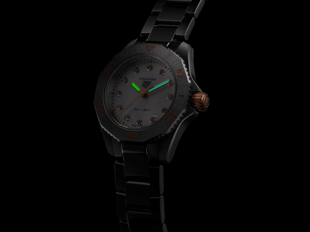 TAG Heuer,Aquaracer 30mm,30mm,Stainless Steel,White,Sapphire,Crystal Glass,Closed,WBP1450,WBP1450.BA0622