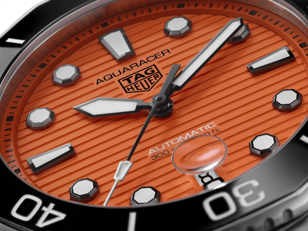TAG Heuer,Aquaracer 43mm,43mm,Stainless Steel,White,Black,Orange,Automatic,42hours,In-house Caliber,WBP201F,WBP201F.BA0632