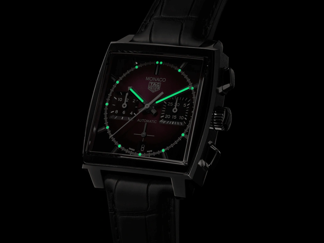 TAG Heuer,Monaco 39mm,39mm,Stainless Steel,White,Purple,Automatic,80hours,In-house Caliber,CBL2118,CBL2118.FC6518