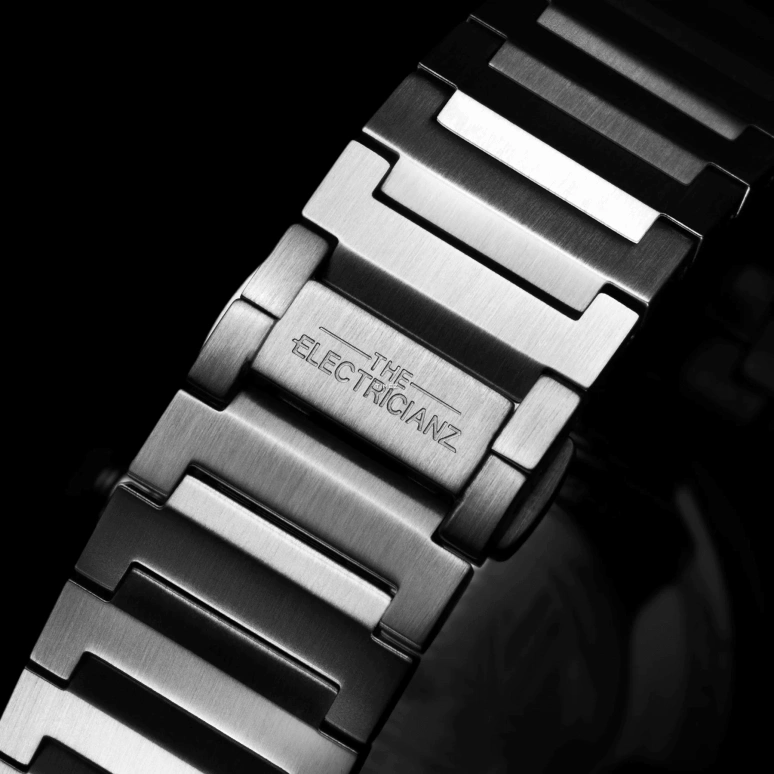 THE ELECTRICIANZ,Other 45mm,45mm,Stainless Steel,Blue,Quartz,Hardlex,Crystal Glass,Round,ZZ,ZZ-A3C/02-MSS