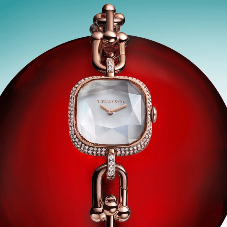 Tiffany,Tiffany HardWear 24.50mm,24.50mm,Rose Gold,White,Quartz,Cushion,GRP12335