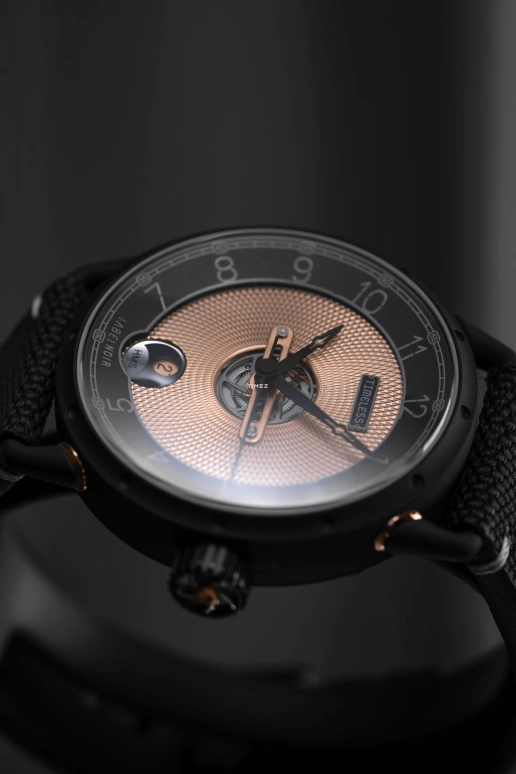 Timeless,Other 41.50mm,41.50mm,Stainless Steel,Dual,Salmon,Black,Automatic,Day,44hours,003 LN1