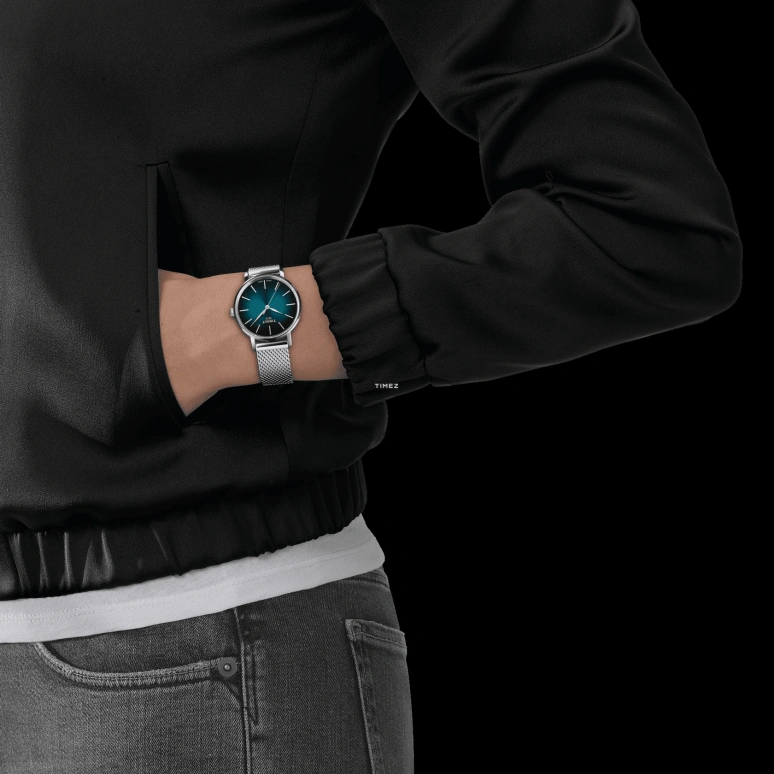 Tissot,Everytime 34mm,34mm,Stainless Steel,Green,Gradient,Quartz,Sapphire,Crystal Glass,Round,T143,T143.210.11.091.00