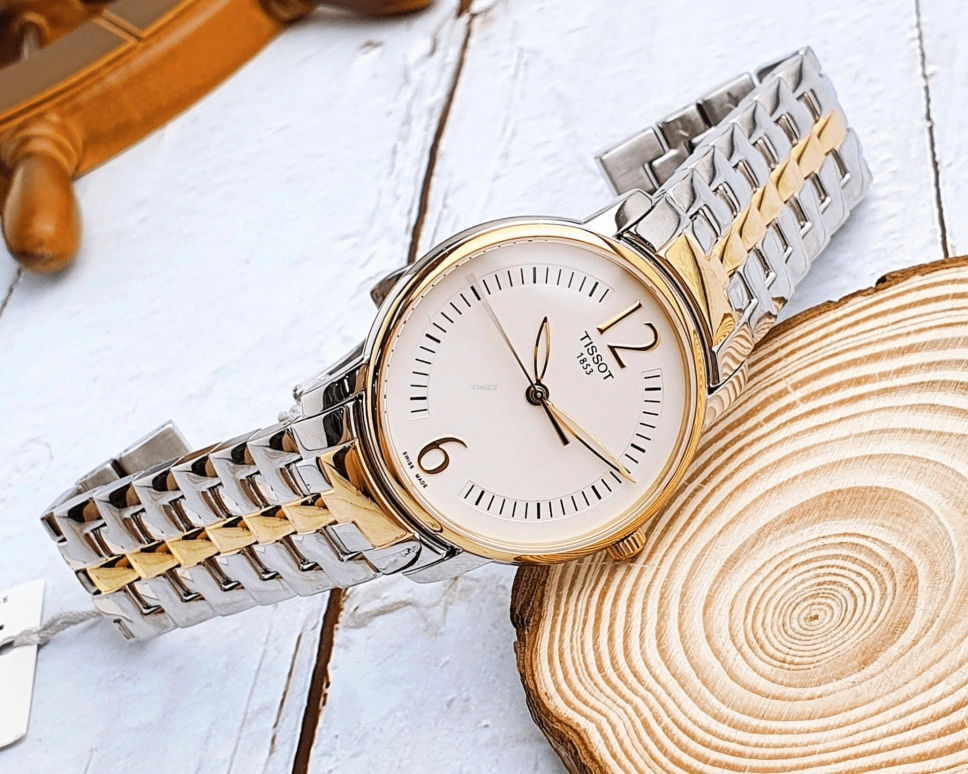 Tissot,T-Lady 38mm,38mm,Stainless Steel,White,Quartz,26280hours,Sapphire,Crystal Glass,T052,T052.210.22.037.00