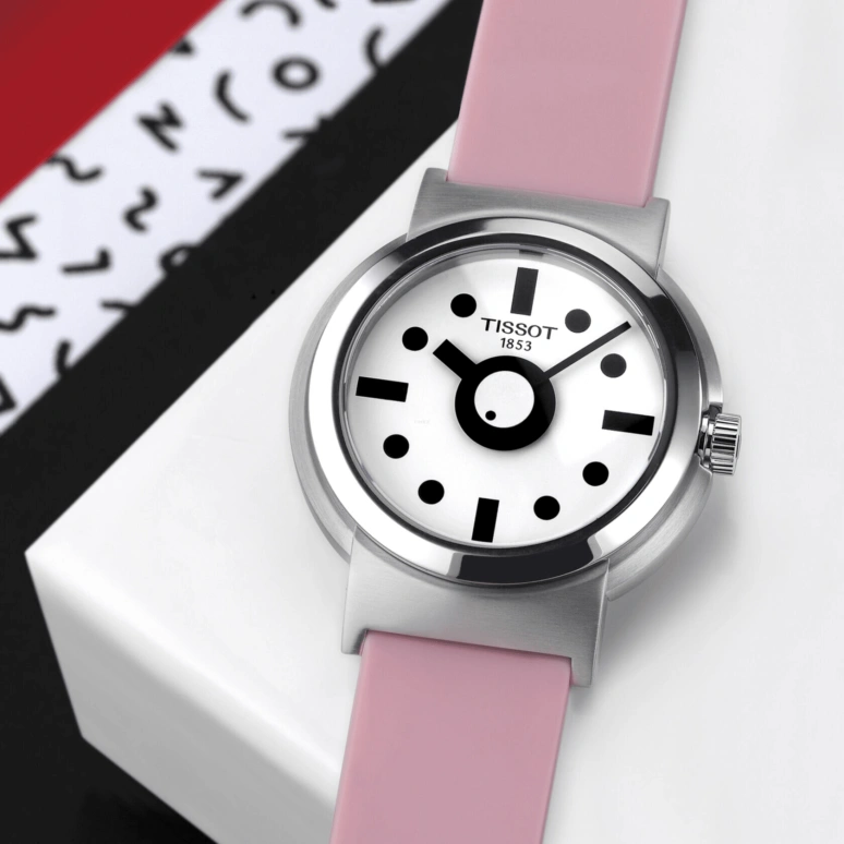 Tissot,Heritage 34mm,34mm,Stainless Steel,White,Quartz,Date,26280hours,T134,T134.210.17.011.00