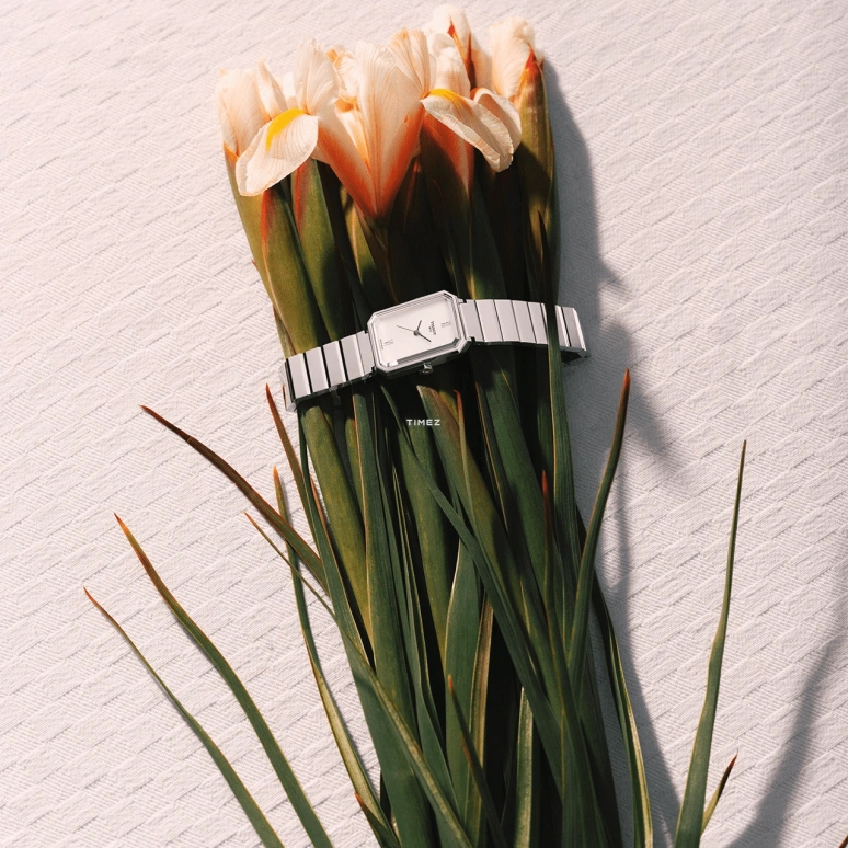 Tissot,SRV 30x21.80mm,30x21.80mm,Stainless Steel,Silver,Quartz,Sapphire,Crystal Glass,Rectangular,T160,T160.110.11.033.00