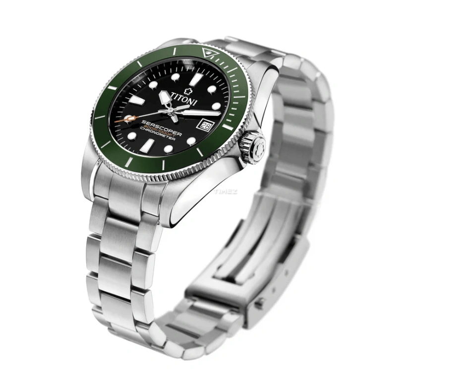 Titoni,SEASCOPER 42mm,42mm,Stainless Steel,Black,Automatic,Day,Sapphire,Crystal Glass,83300 S,83300 S-GN-702