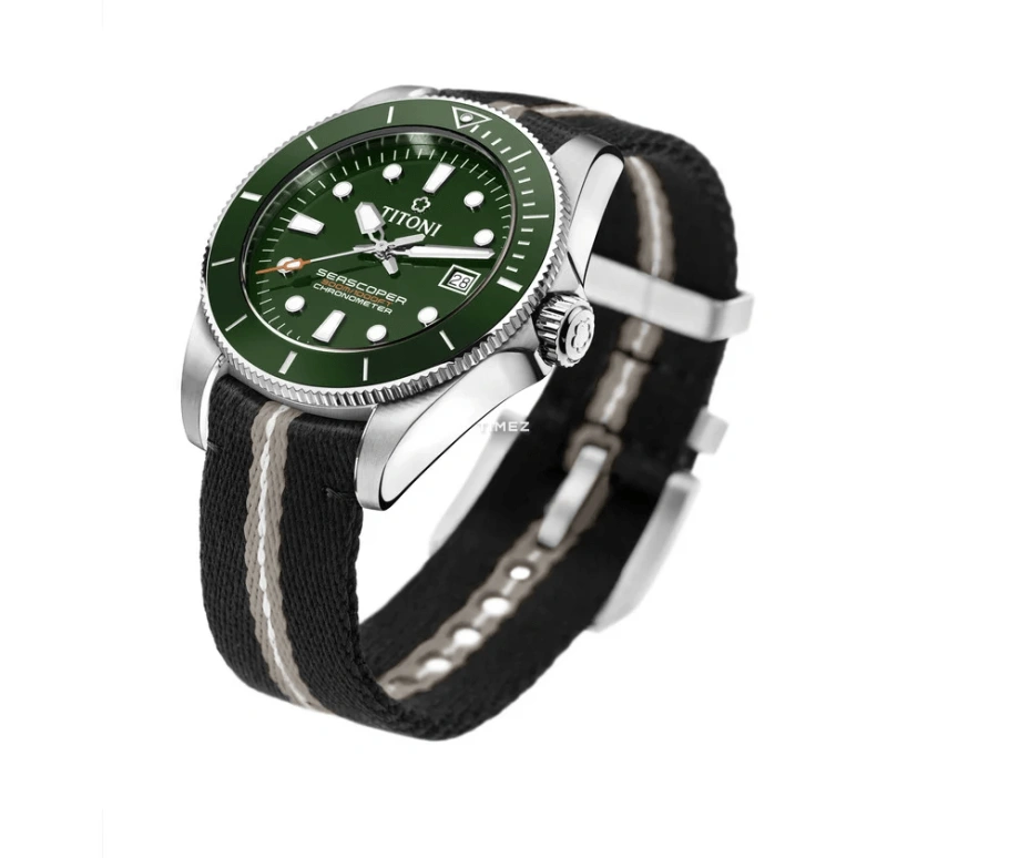 Titoni,SEASCOPER 42mm,42mm,Stainless Steel,Green,Automatic,Day,Sapphire,Crystal Glass,83300 SGN,83300 SGN-T5-703