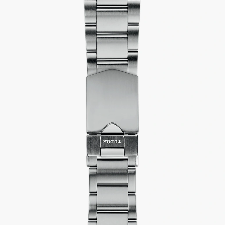Tudor,Black Bay 31-36-39-41 41mm,41mm,Stainless Steel,Silver,Automatic,42hours,In-house Caliber,79540,79540-0011