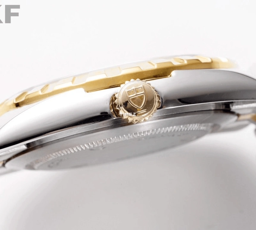 Tudor,Classic 41mm,41mm,Stainless Steel,Champagne,Automatic,Date,Day,23013,23013-0022