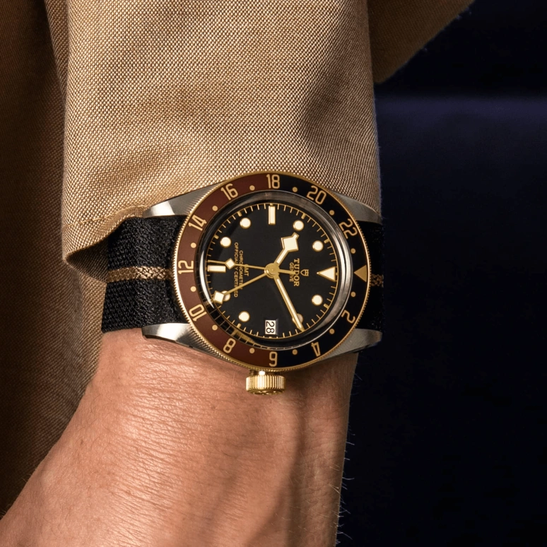 Tudor,Black Bay GMT 41mm,41mm,Yellow Gold,Stainless Steel,Black,Automatic,Date,70hours,79833MN,79833MN-0004