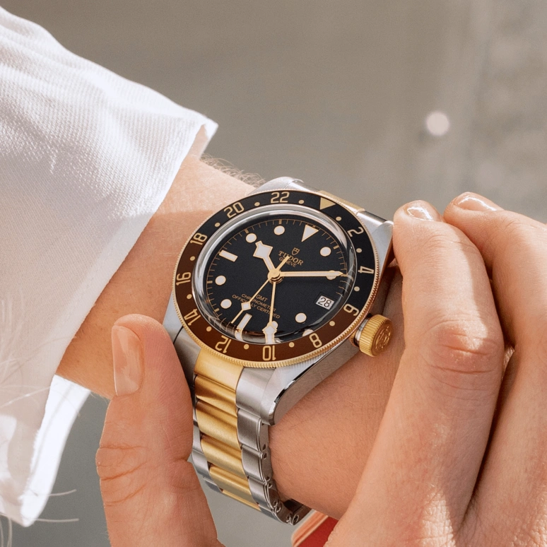 Tudor,Black Bay GMT 41mm,41mm,Yellow Gold,Stainless Steel,Black,Automatic,Date,70hours,79833MN,79833MN-0001