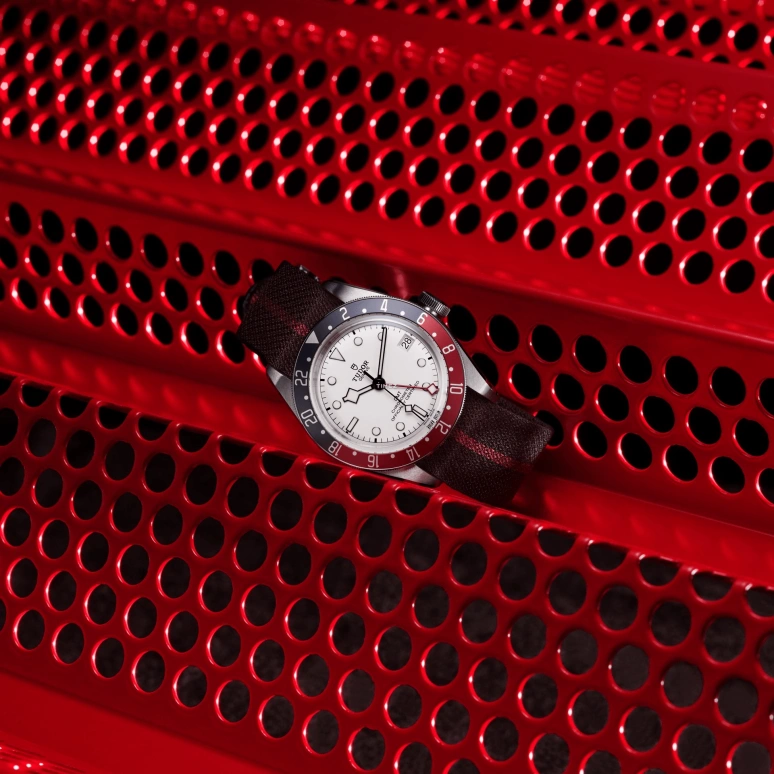 Tudor,Black Bay GMT 41mm,41mm,Stainless Steel,White,Automatic,Day,70hours,79830RB,79830RB-0012