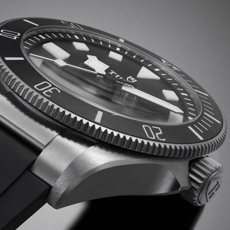 Tudor,Pelagos 43mm,43mm,Titanium,Black,Automatic,Day,65hours,2543C1A7NU,2543C1A7NU-0001
