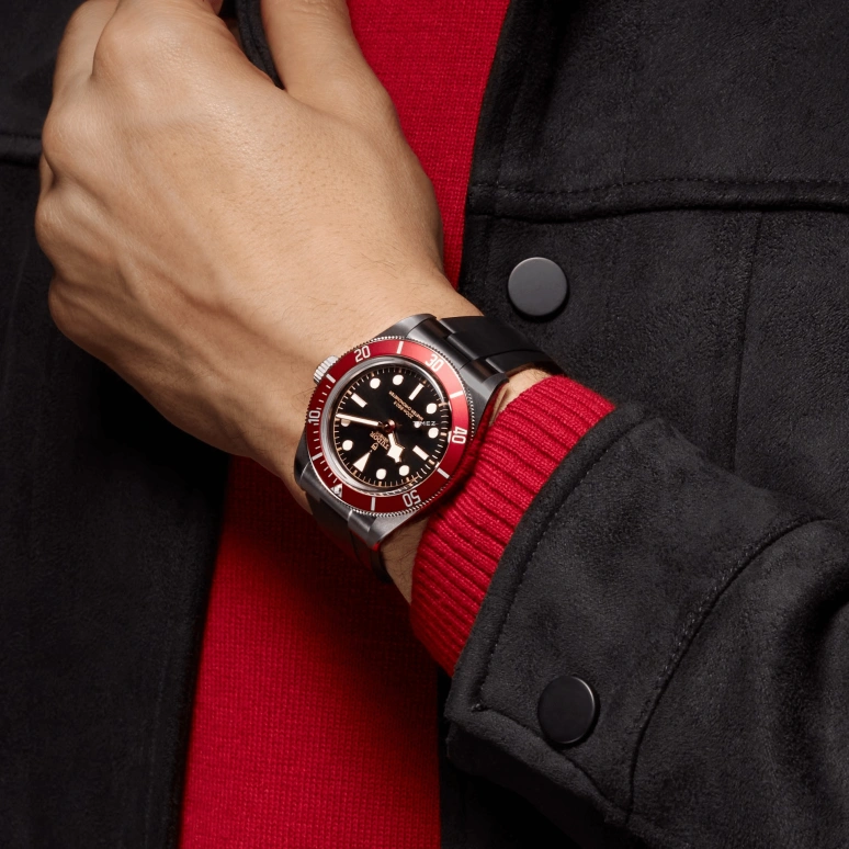 Tudor,Black Bay 41mm,41mm,Stainless Steel,Black,Automatic,70hours,In-house Caliber,7941A1A0RU,7941A1A0RU-0002