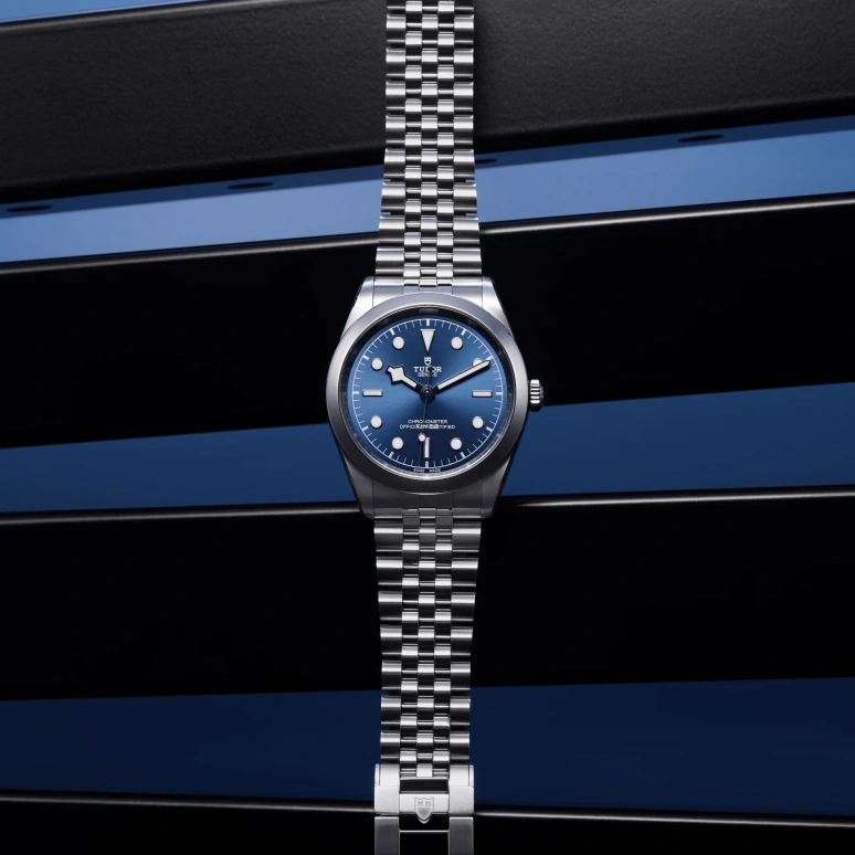 Tudor,Black Bay 39mm,39mm,Stainless Steel,Blue,Automatic,70hours,In-house Caliber,79660,79660-0002