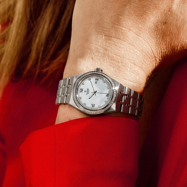 Tudor,Royal 28mm,28mm,Stainless Steel,White,Automatic,Date,38hours,28320,28320-0001