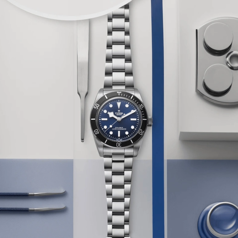 Tudor,Black Bay 43mm,43mm,Stainless Steel,Blue,Automatic,70hours,In-house Caliber,7943A1A0NU,7943A1A0NU-0001