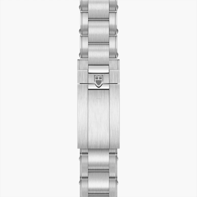Tudor,Black Bay 39mm,39mm,Stainless Steel,Burgundy,Automatic,65hours,In-house Caliber,7939A1A0RU,7939A1A0RU-0002