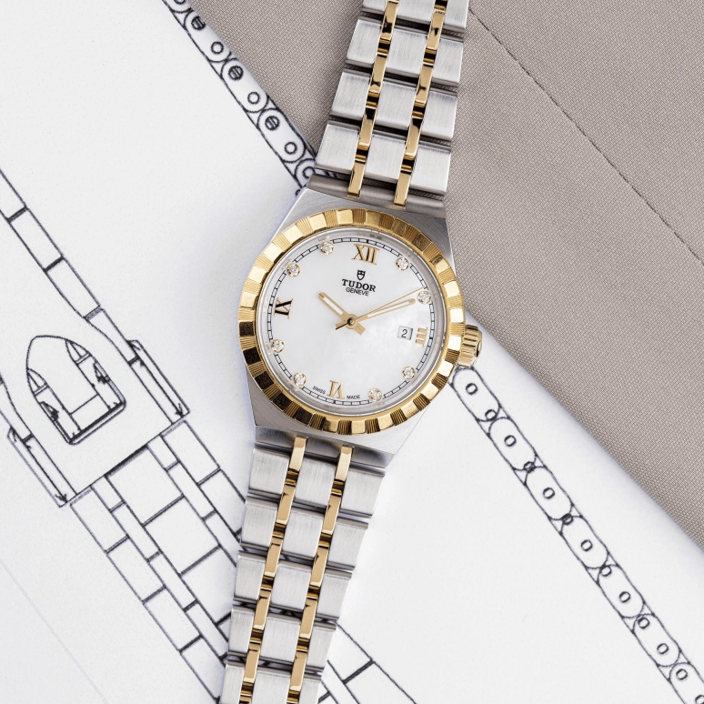 Tudor,Royal 28mm,28mm,Yellow Gold,Stainless Steel,White,Automatic,Date,38hours,28303,28303-0007
