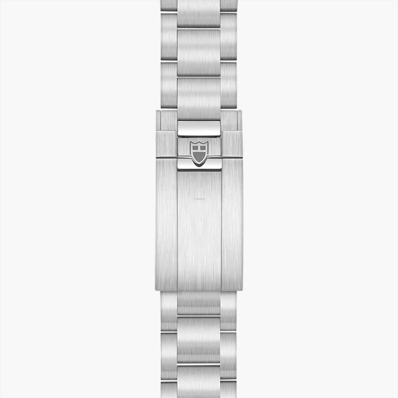 Tudor,Black Bay 43mm,43mm,Stainless Steel,Silver,Automatic,70hours,In-house Caliber,7943A1A0NU,7943A1A0NU-0002