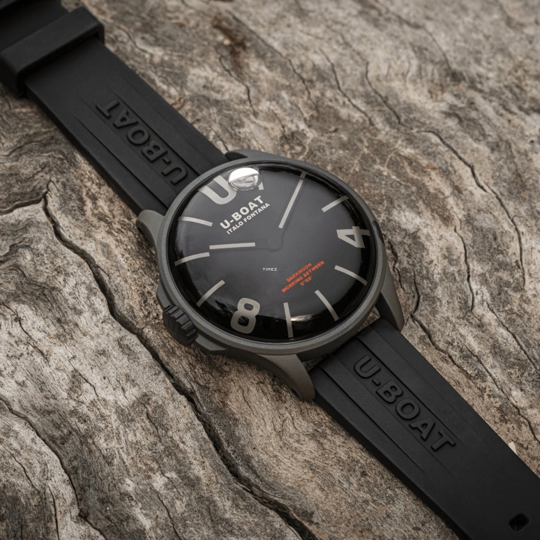 U-Boat,Darkmoon 44.80mm,44.80mm,Stainless Steel,Black,Grey,Quartz,Sapphire,Crystal Glass,Round,9553