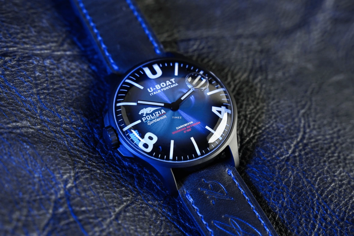 U-Boat,Darkmoon 44mm,44mm,Stainless Steel,Black,Blue,Quartz,Sapphire,Round,9180