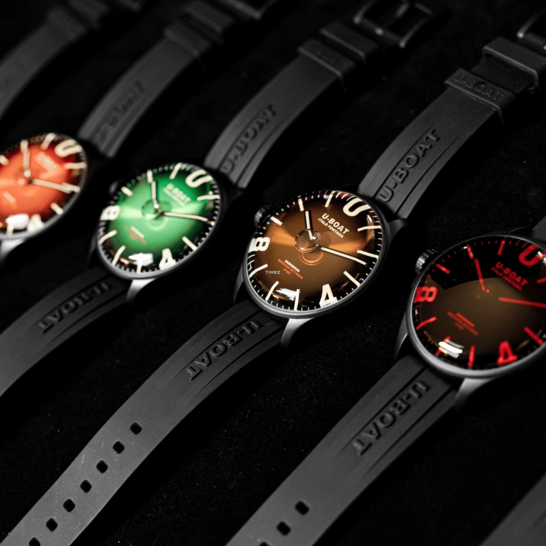 U-Boat,Darkmoon 44.80mm,44.80mm,Stainless Steel,Black,Red,Quartz,Sapphire,Round,8466,8466/C