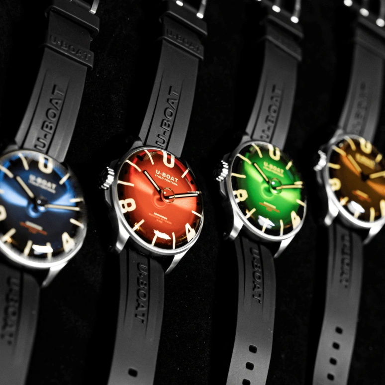 U-Boat,Darkmoon 44.80mm,44.80mm,Stainless Steel,Green,Black,Beige,Quartz,Sapphire,Round,8702,8702/D