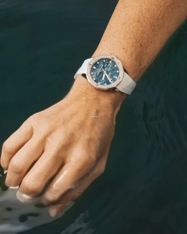 Ulysse Nardin,Diver 39mm,39mm,Stainless Steel,Multi-Color,Automatic,Day,42hours,8163,8163-182B1LE-9A-ATOLL1A