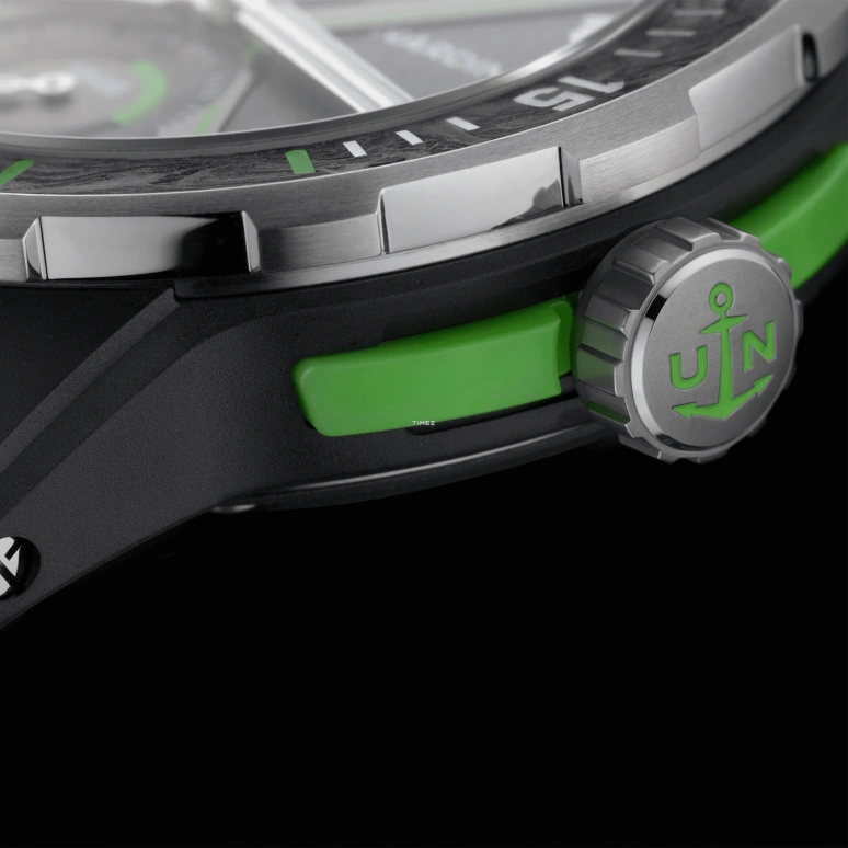 Ulysse Nardin,Diver 44mm,44mm,Stainless Steel,Luminous,Green,Automatic,Day,Power Reserve Indicator,1183,1183-170LE-1A-TOR/0A