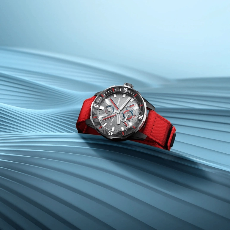 Ulysse Nardin,Diver 44mm,44mm,Carbon,Grey,Automatic,Day,Power Reserve Indicator,1183,1183-170LE-2A-VG/0B
