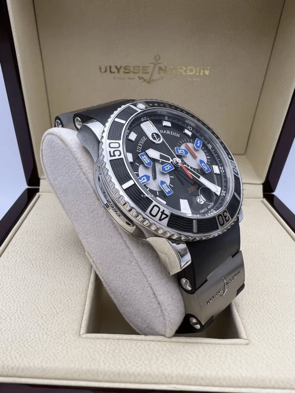 Ulysse Nardin,Diver 42.70mm,42.70mm,Stainless Steel,Rubber,Black,Automatic,Chronograph,Day,8003,8003-102-3/92