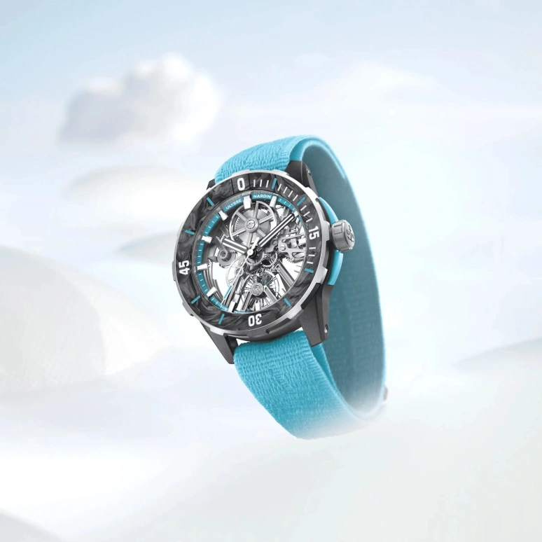 Ulysse Nardin,Diver 44mm,44mm,Titanium,Carbon,nylon,Grey,Automatic,In-house Caliber,Sapphire,3743,3743-170LE-3A-SED/0A