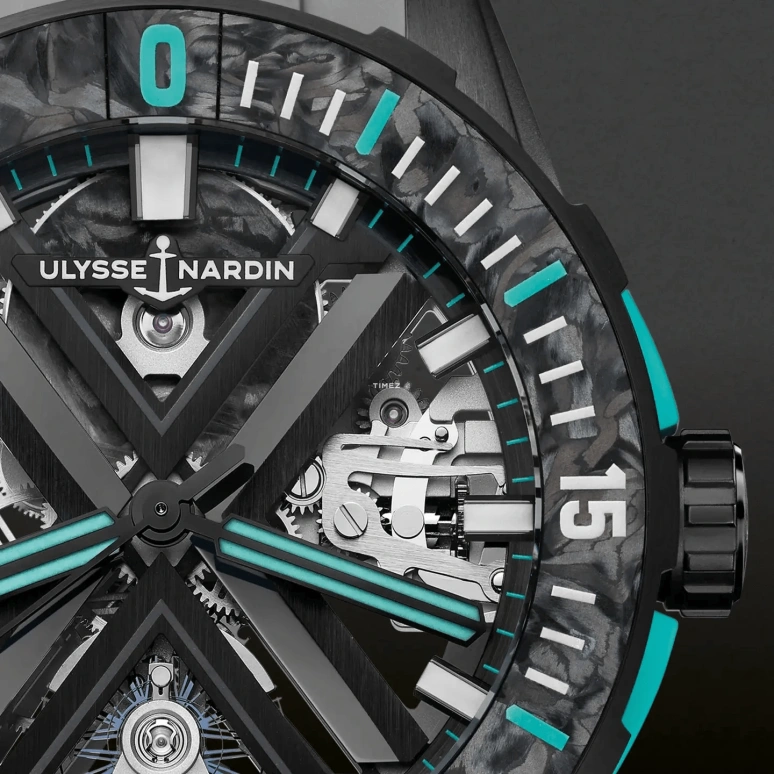 Ulysse Nardin,Diver 44mm,44mm,Carbon,Titanium,Black,Automatic,96hours,In-house Caliber,3723,3723-170LE-2A-OMW3A