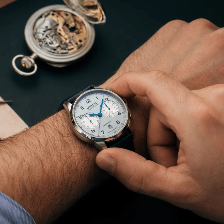 UNION,1893 42mm,42mm,Stainless Steel,Silver,Handwound,Chronograph,Day,D007,D007.459.16.032.09