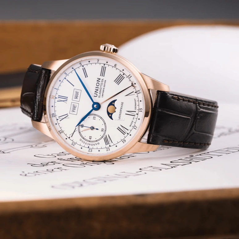 UNION,1893 41mm,41mm,Rose Gold,White,Handwound,Moonphase,Month,Date,Day,60hours,In-house Caliber,D903,D903.458.76.013.09