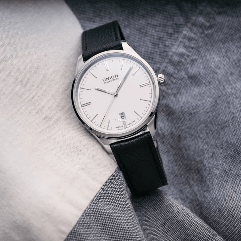 UNION,VIRO 39mm,39mm,Stainless Steel,White,Automatic,Day,60hours,D017,D017.407.16.031.00