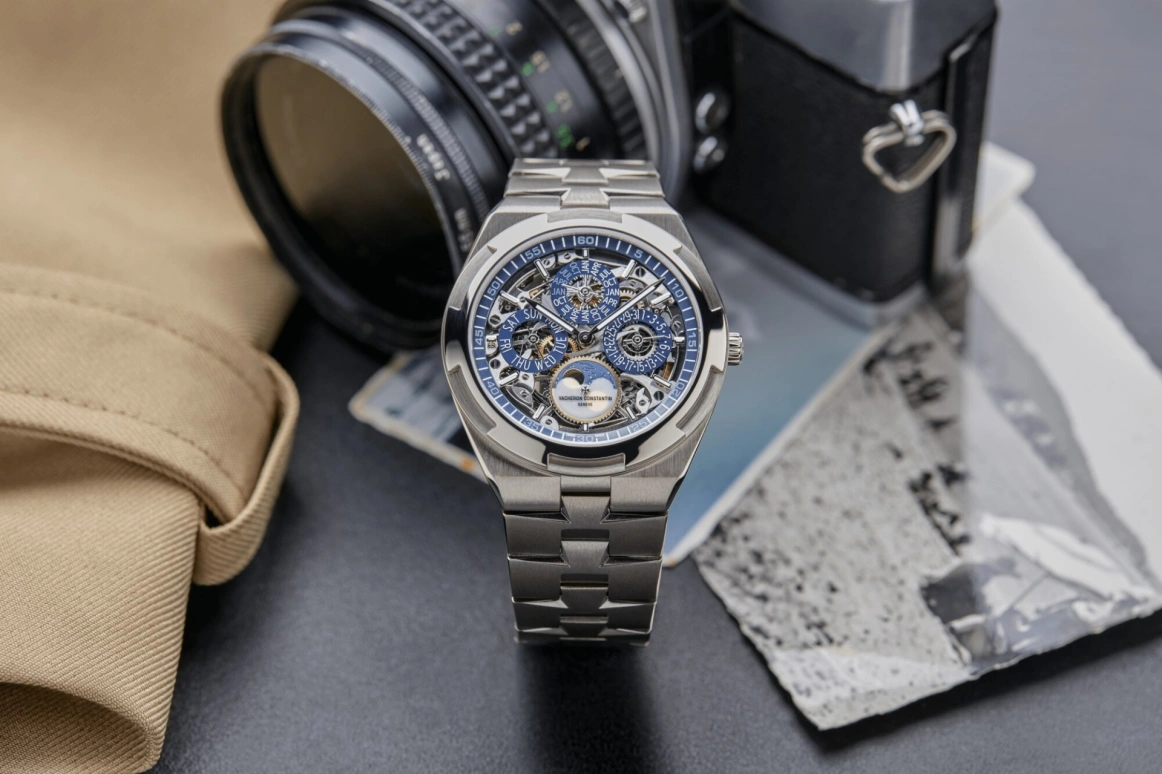 Vacheron Constantin,Overseas 41.50mm,41.50mm,White Gold,Skeleton,Automatic,Moonphase,Perpetual Calendar,Leap Year,Month,40hours,In-house Caliber,4300V,4300V/120G-B946